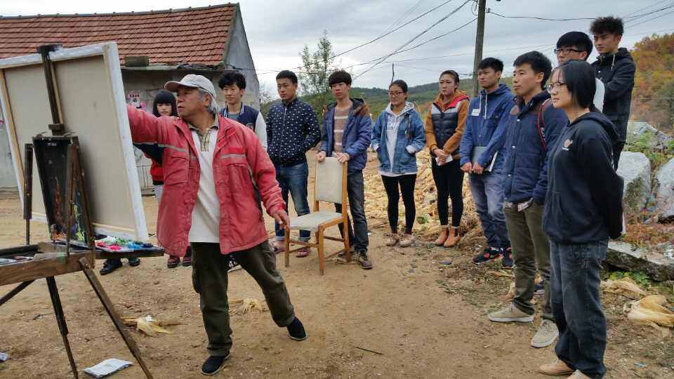 项院长歇马山庄写生指导.jpg